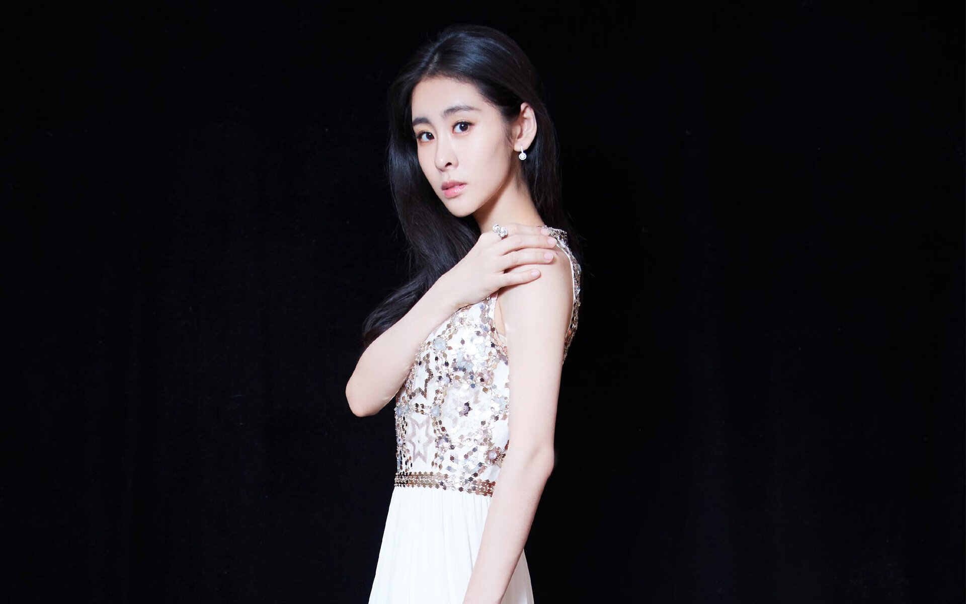 国足门前防守混战中失球成因分析整理,国足的球门